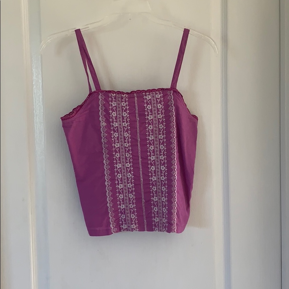 Cute cropped lilac tank